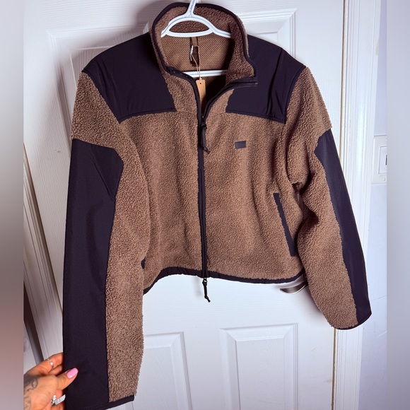 SKIMS Jackets & Blazers - SOLDOUT SKIMS Chocolate and Black Fleece Jacket